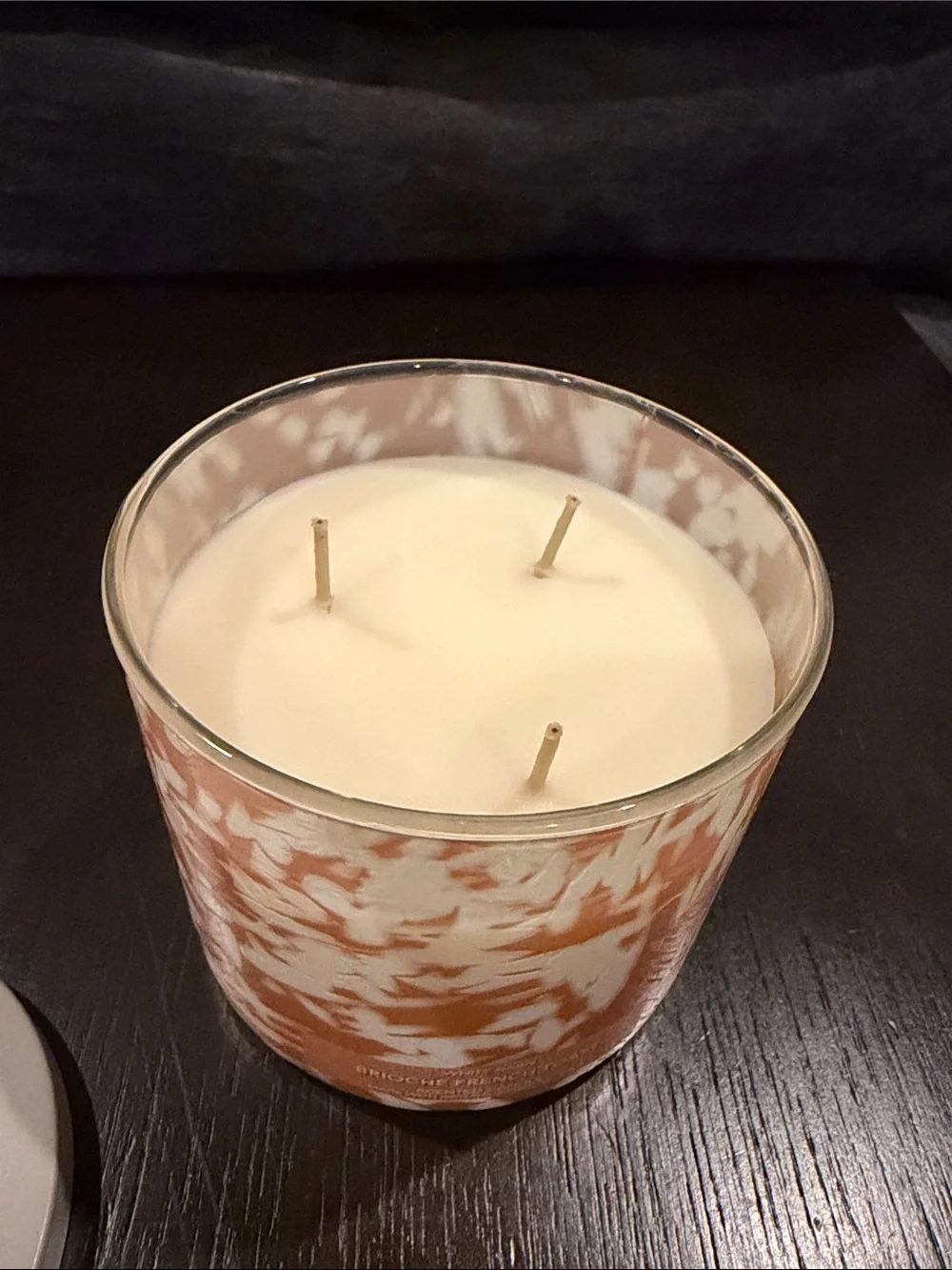 White Barn Brioche French Toast Candle - Cream & Brown Marble